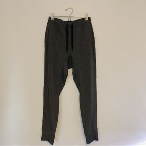 LULULEMON | Athletic joggers